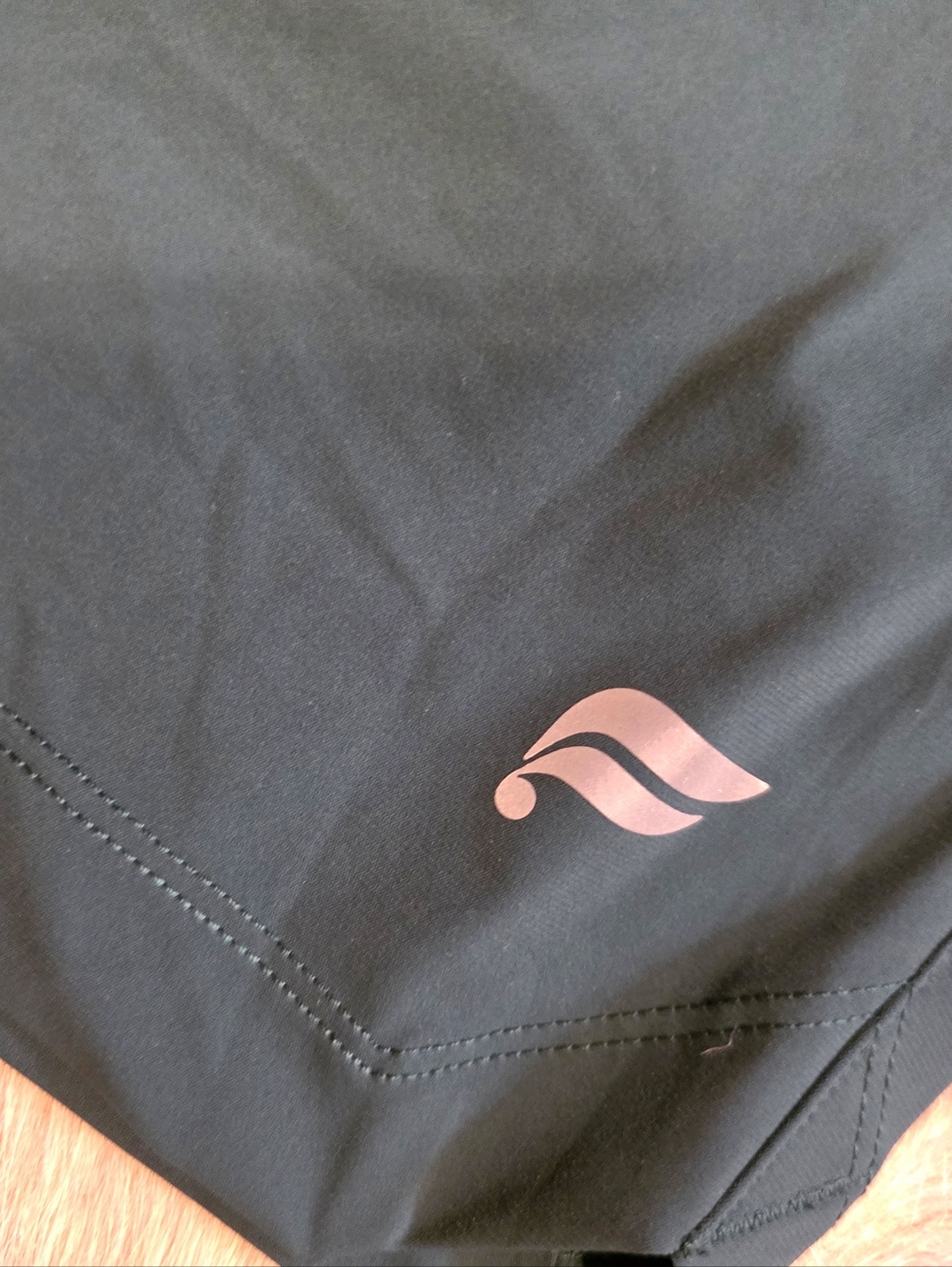 NWT Fabletics The One Short 7in Dark Teal Sz 4X - Picture 4 of 6